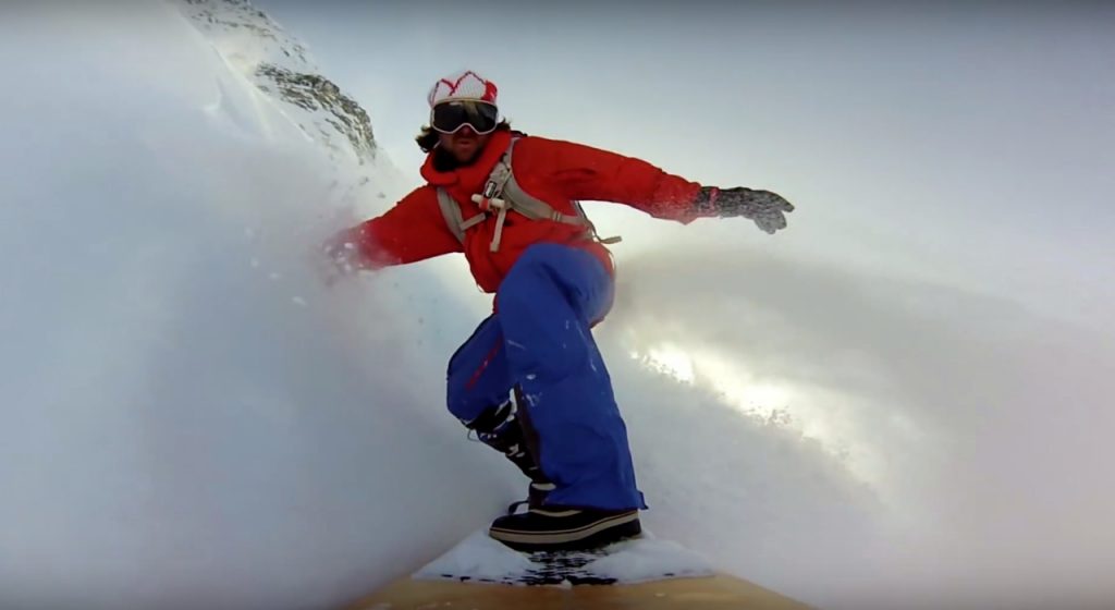 サーフボードでパウダーを楽しむリアル・スノーサーフ映像 | BACKSIDE (バックサイド) | スノーボード・ウェブマガジン