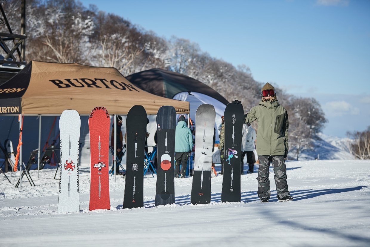 BURTONが贈る“間違いない”傑作ボードを乗り比べてみた | BACKSIDE (バックサイド) | スノーボード・ウェブマガジン