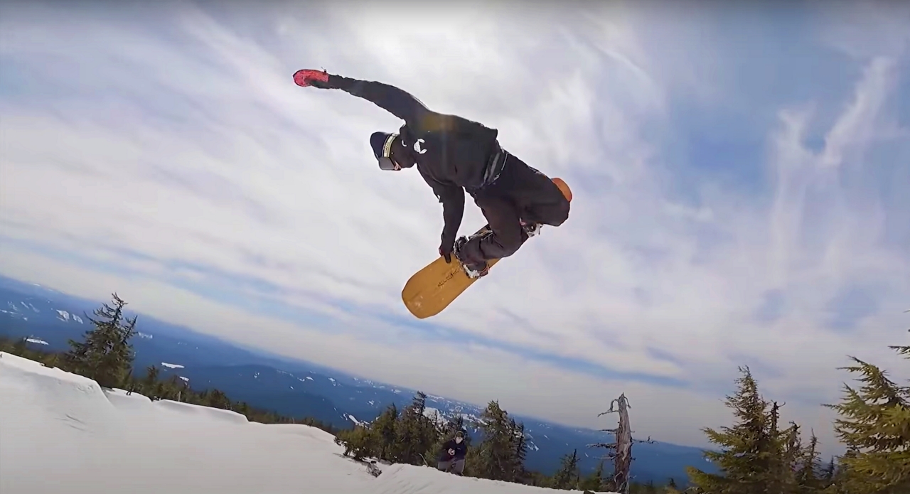 百人百色のラインを描ける究極の人工地形「HOLY BOWLY」極上セッション