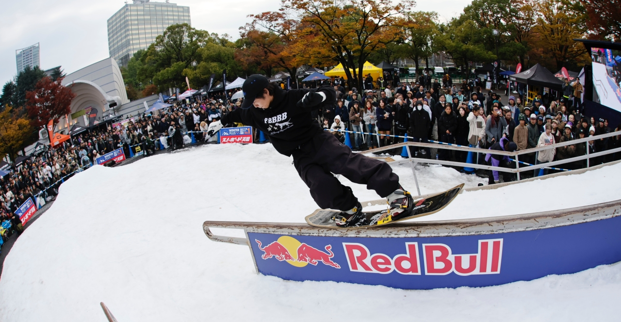 東京のど真ん中に雪を降らせて15年。「東京雪祭 SNOWBANK PAY IT